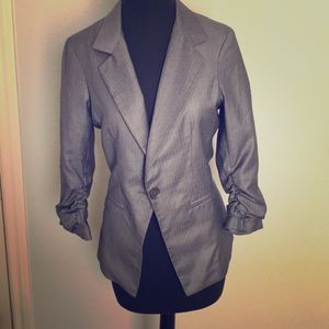 Blue/grey pin stripped fitted blazer